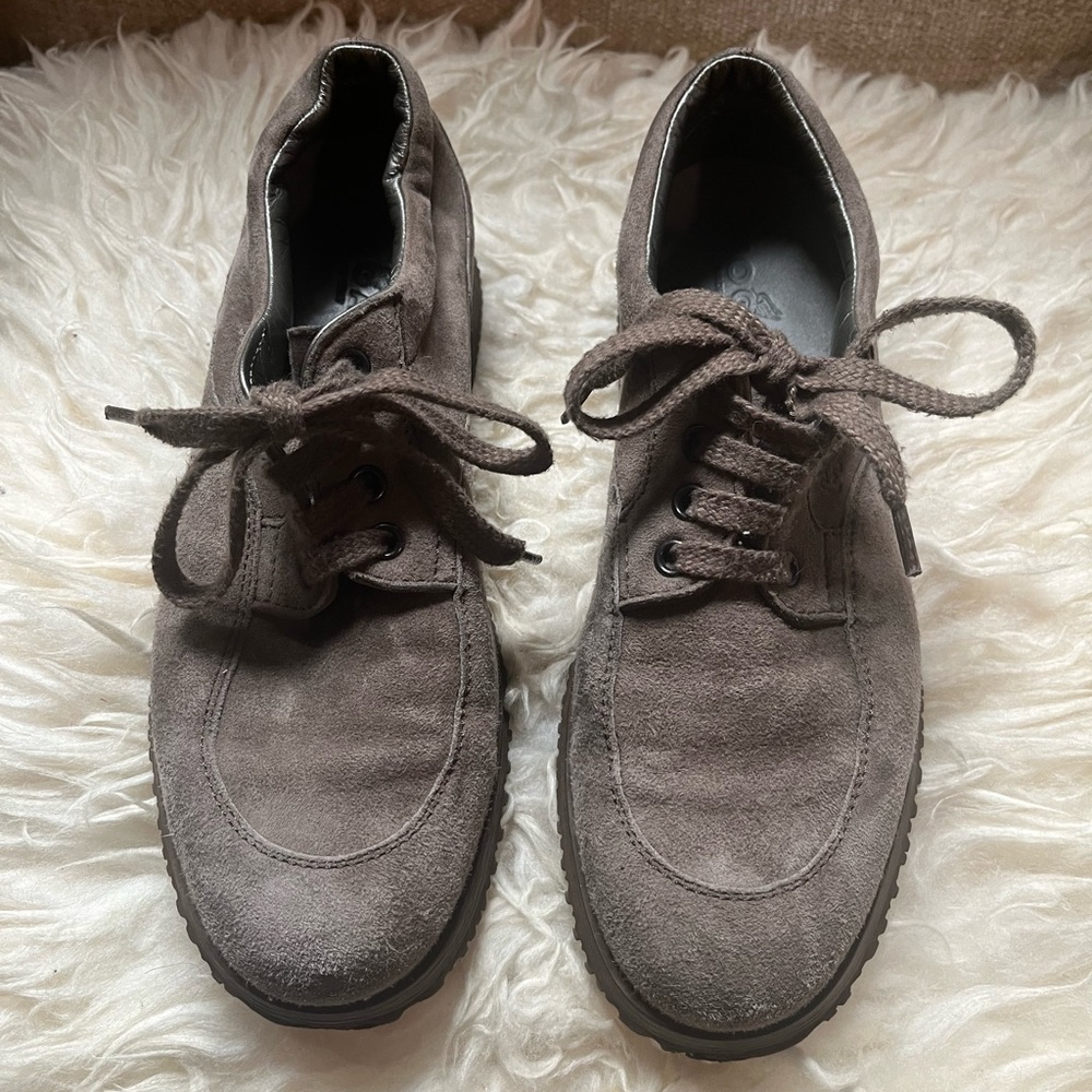 Hogan Suede Sneakers/Walking Shoes, Women’s Euro Size 38, Taupe